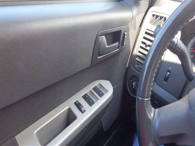 Ford Escape 2009 photo 29